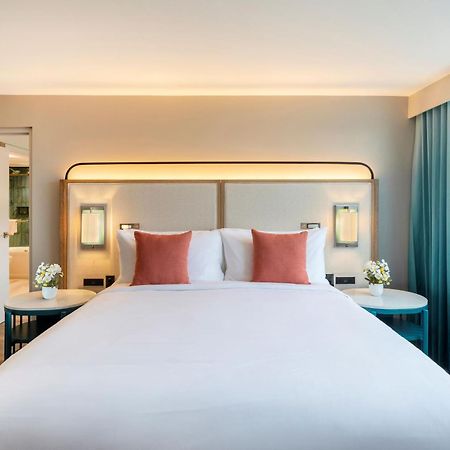 Crowne Plaza Resort Guam Tumon Exterior photo