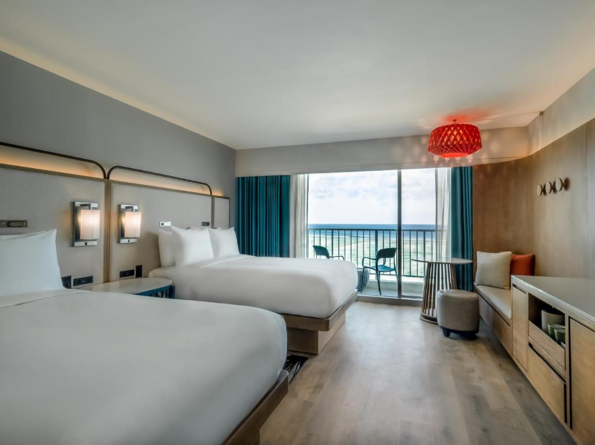 Crowne Plaza Resort Guam Tumon Exterior photo